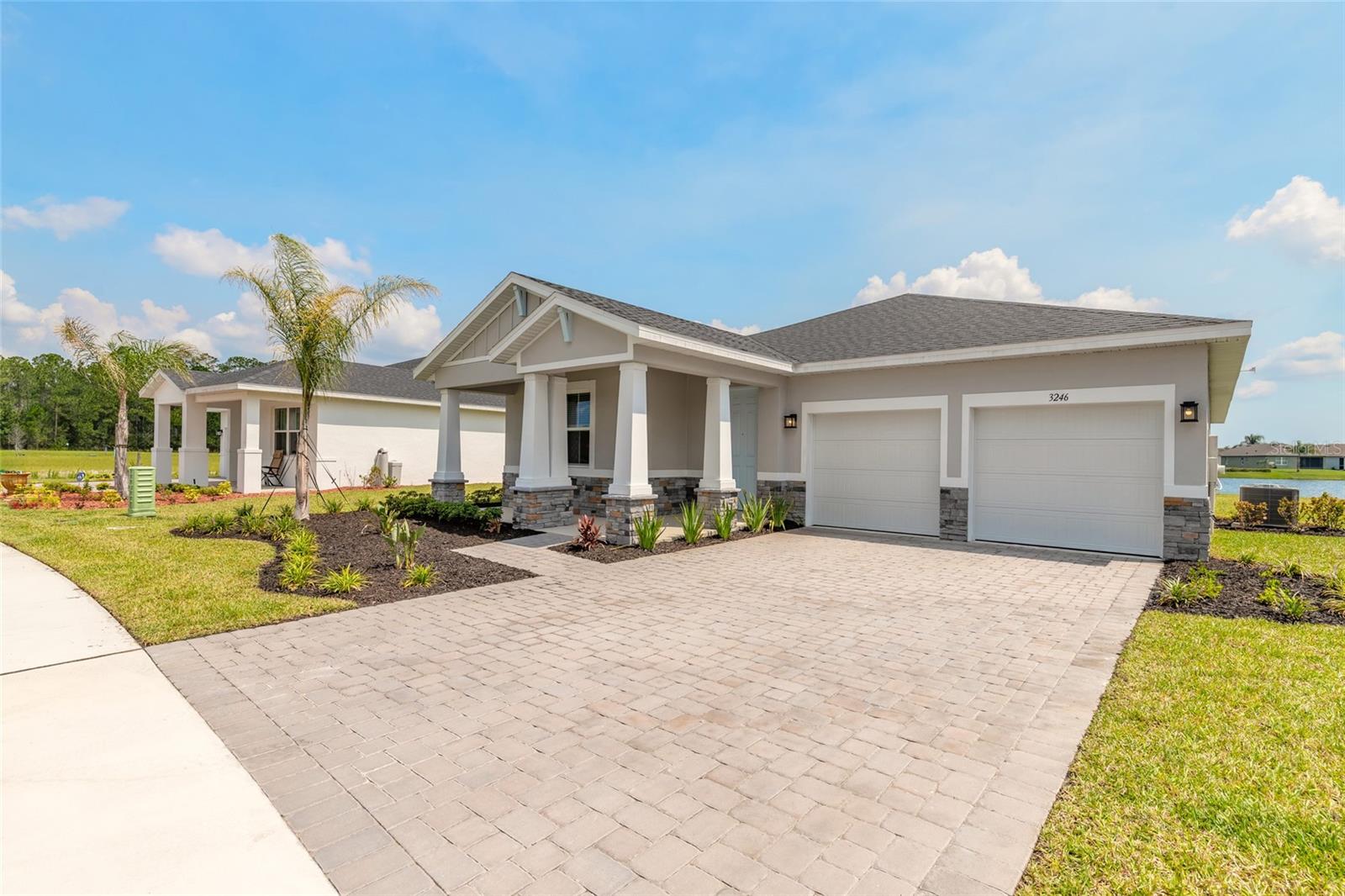Single Family Residence in NEW SMYRNA BEACH, FL - Daniel Dourado