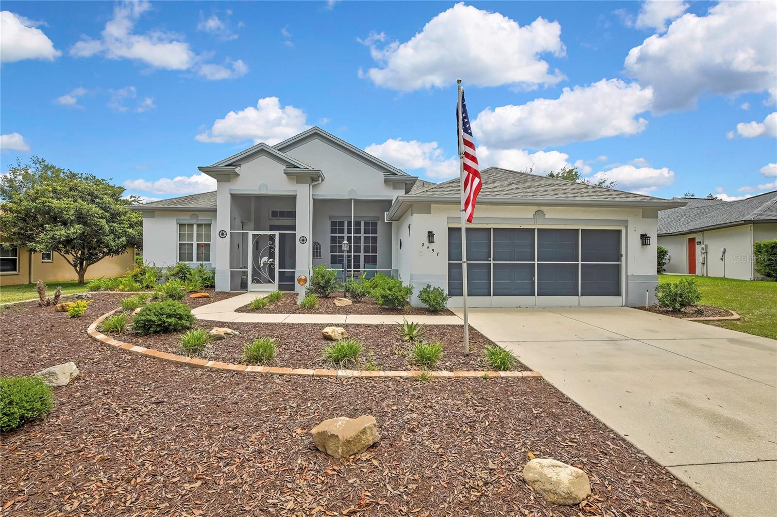 Single Family Residence in LECANTO, FL - Daniel Dourado