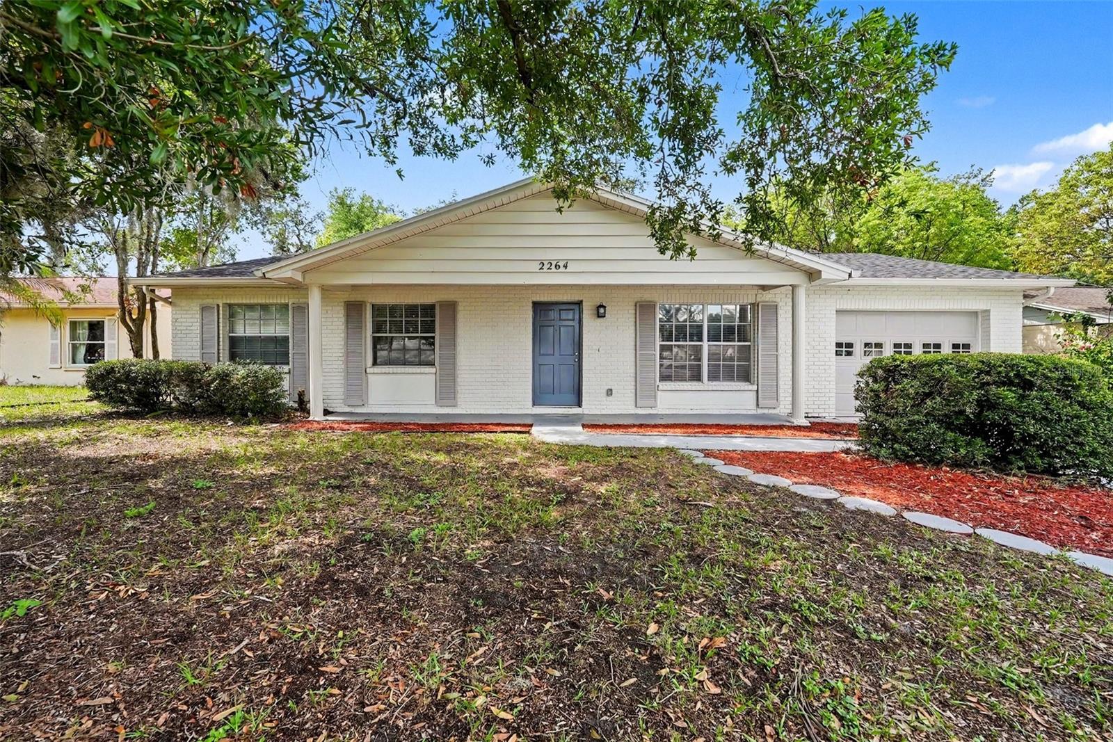 Single Family Residence in BRANDON, FL - Daniel Dourado