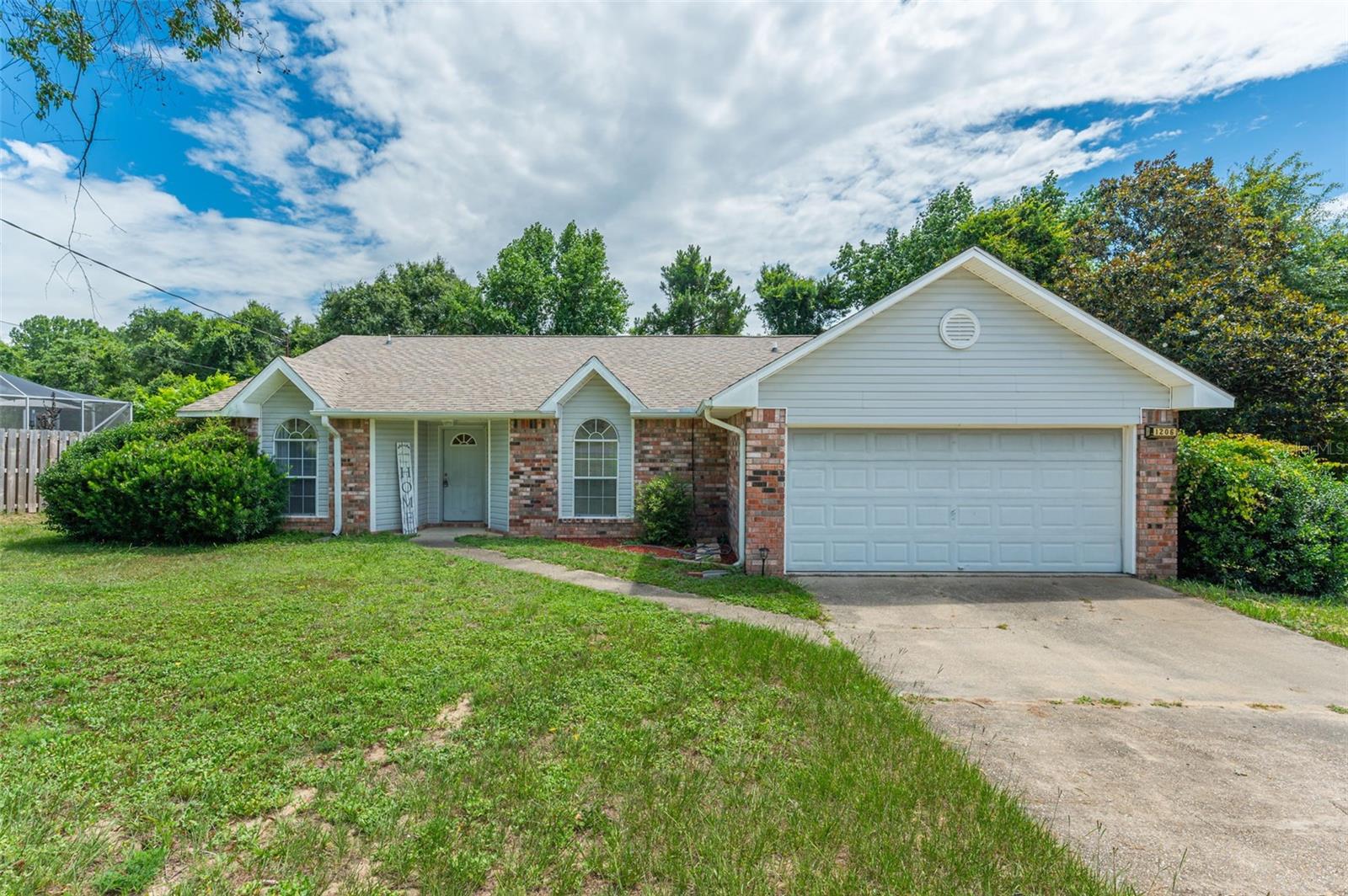 Single Family Residence em CRESTVIEW, FL - Daniel Dourado