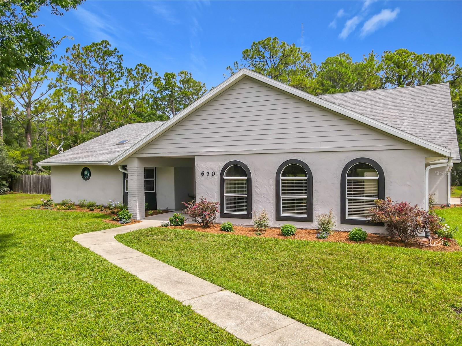Single Family Residence in NEW SMYRNA BEACH, FL - Daniel Dourado