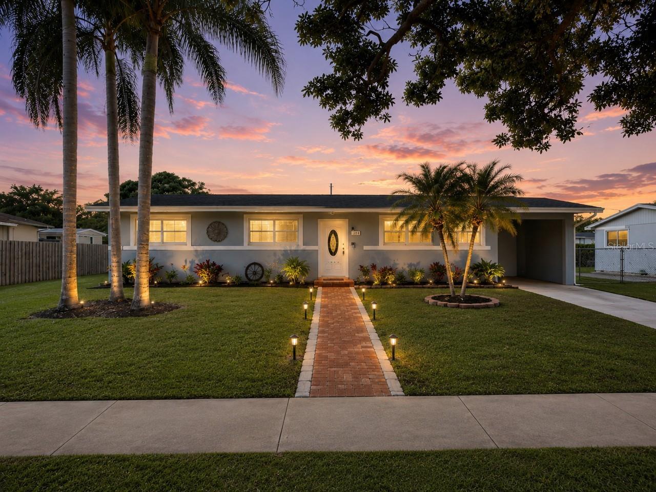 Single Family Residence em FORT LAUDERDALE, FL - Daniel Dourado