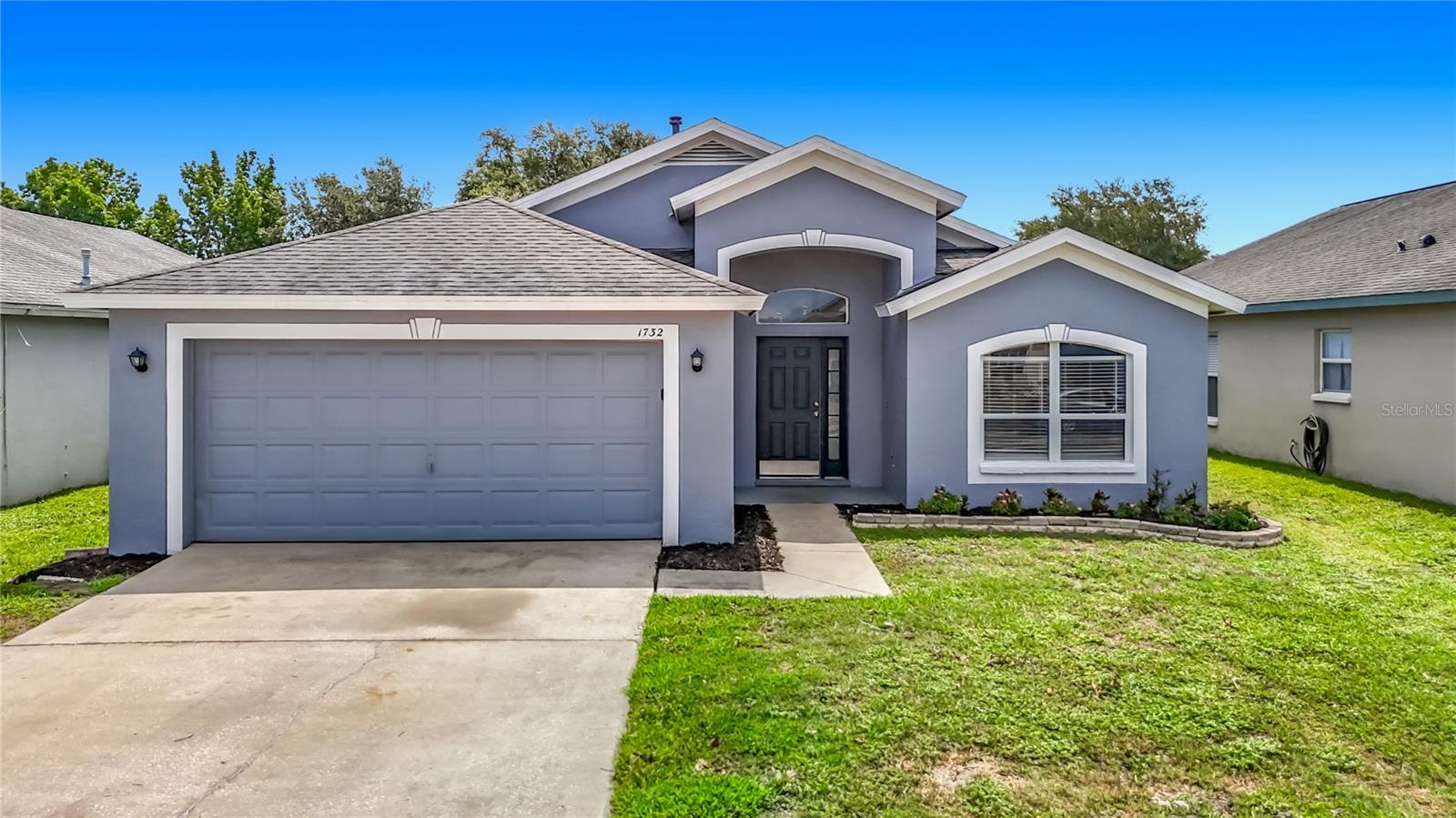 Single Family Residence in BRANDON, FL - Daniel Dourado