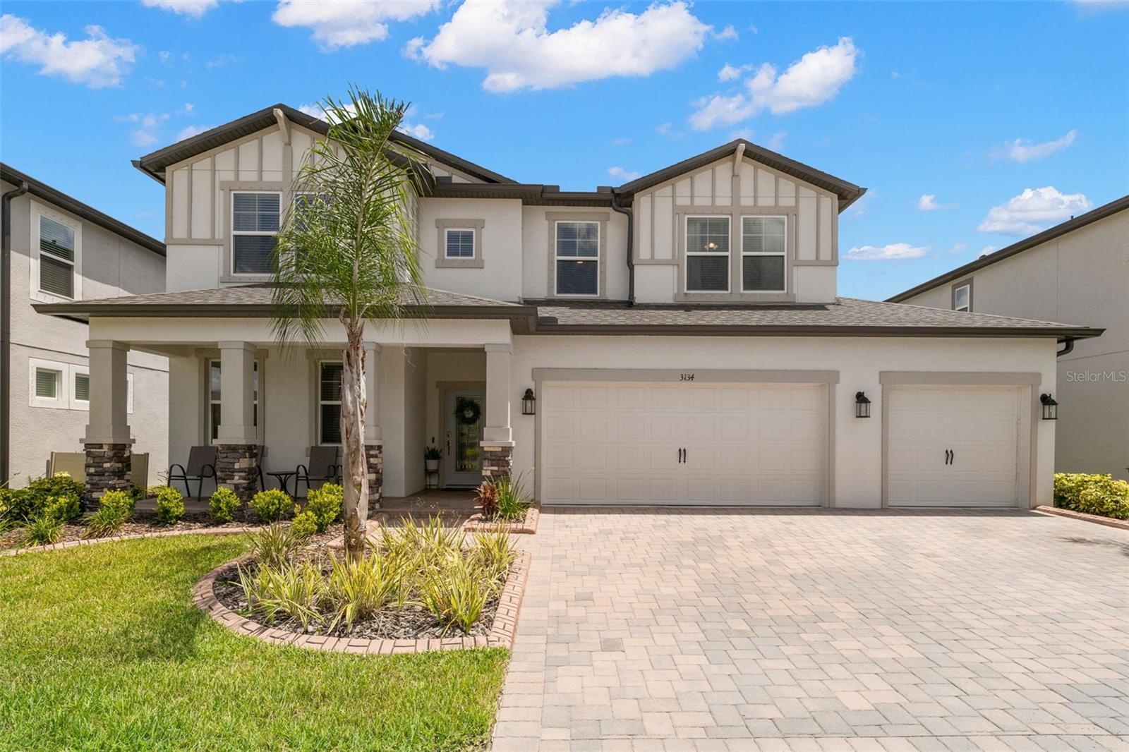Single Family Residence in WIMAUMA, FL - Daniel Dourado