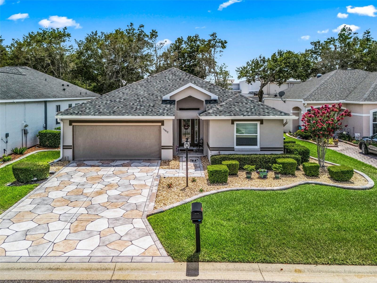 Single Family Residence in SUMMERFIELD, FL - Daniel Dourado