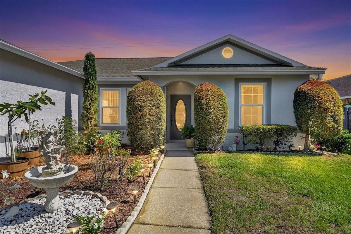 Single Family Residence in TARPON SPRINGS, FL - Daniel Dourado