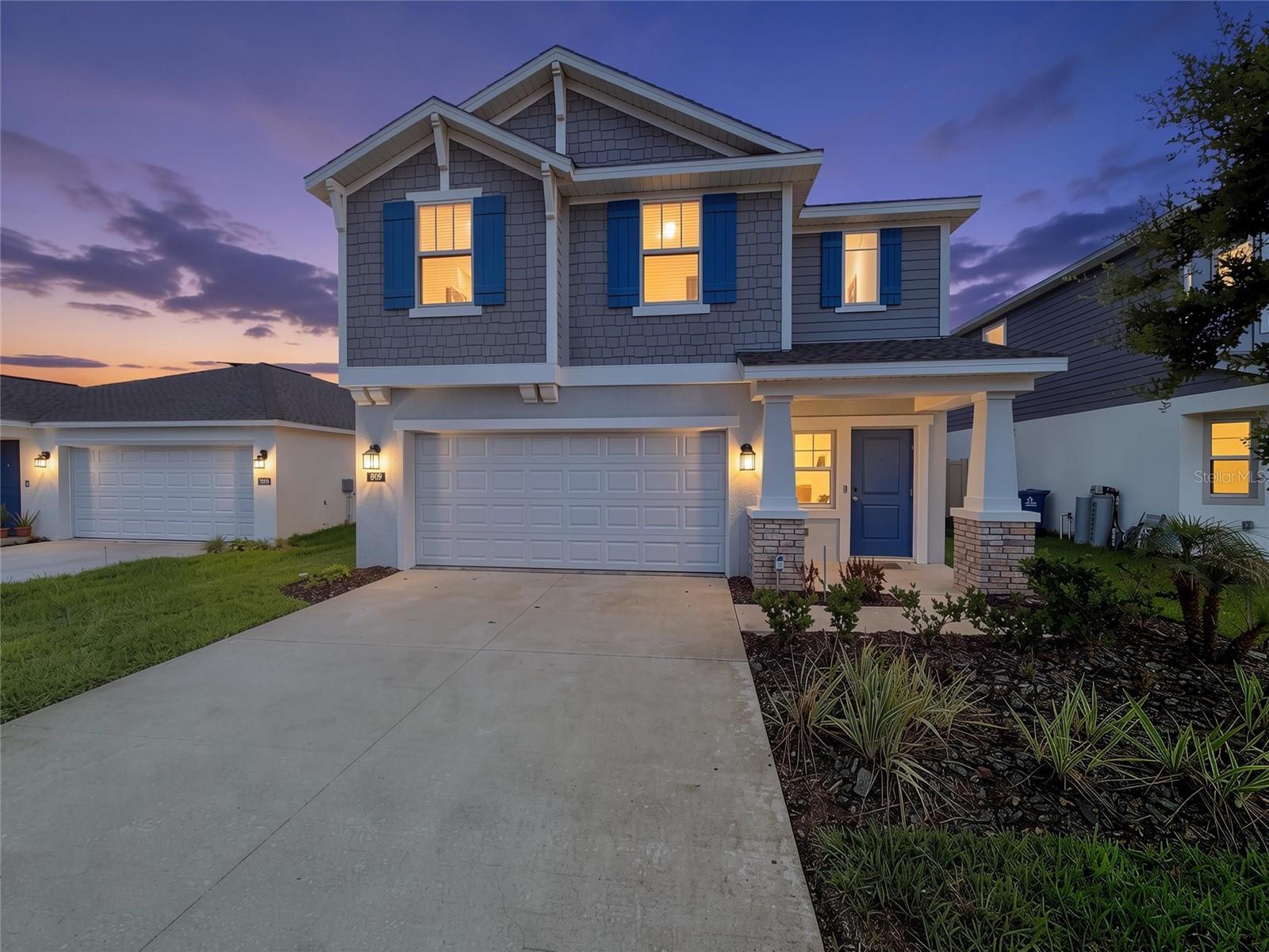 Single Family Residence in EAGLE LAKE, FL - Daniel Dourado