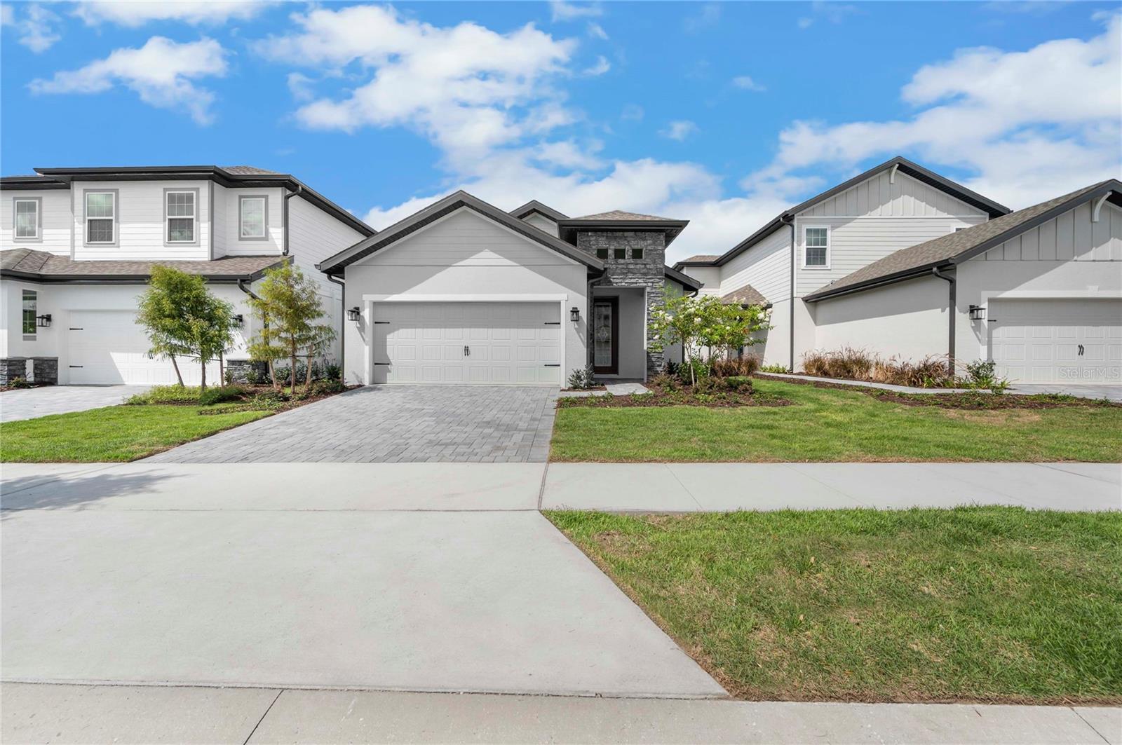 Single Family Residence in KISSIMMEE, FL - Daniel Dourado