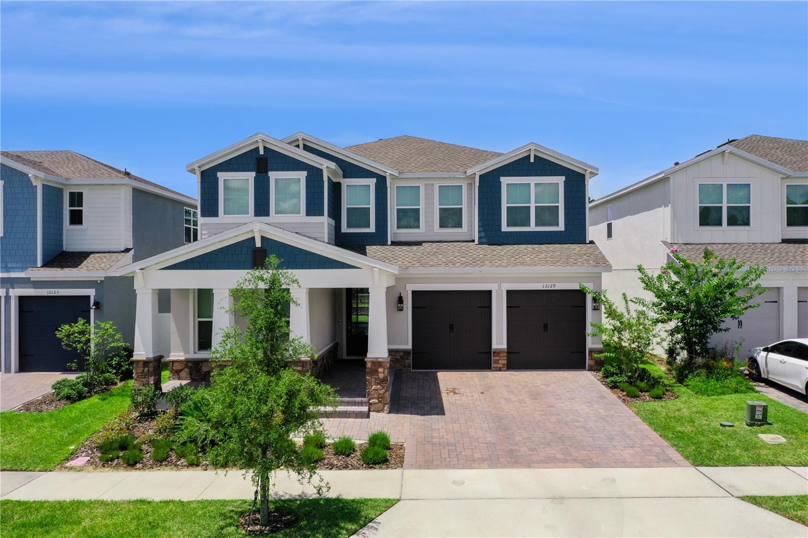 Single Family Residence in WINTER GARDEN, FL - Daniel Dourado