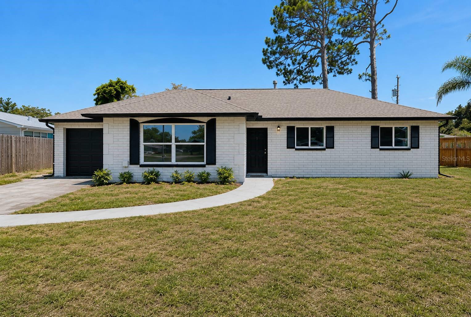 Single Family Residence em ROCKLEDGE, FL - Daniel Dourado