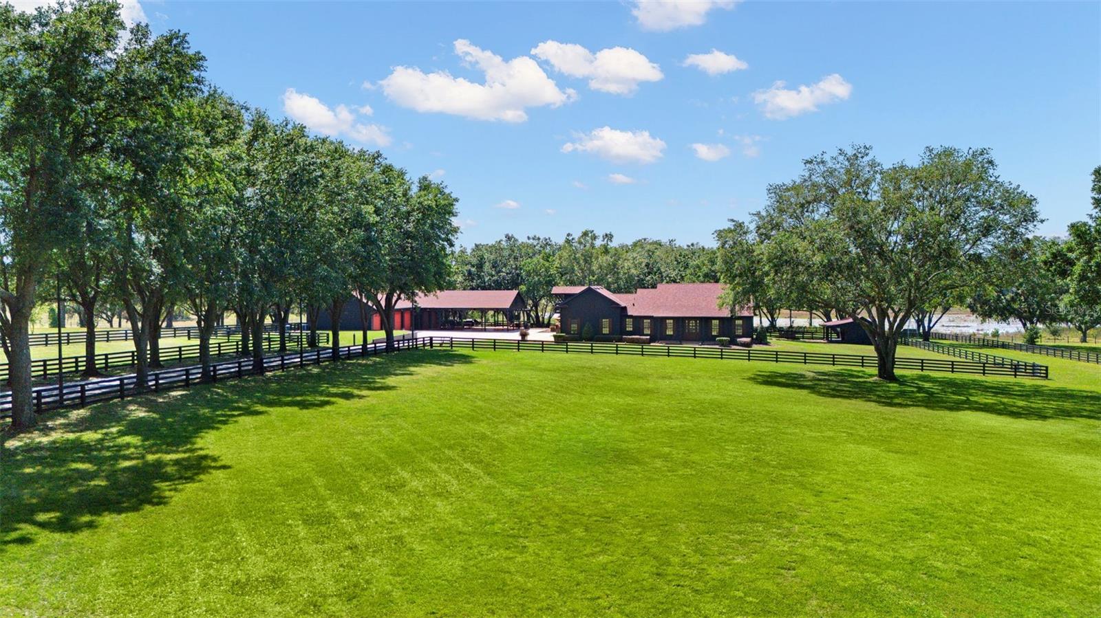Single Family Residence em WINTER GARDEN, FL - Daniel Dourado