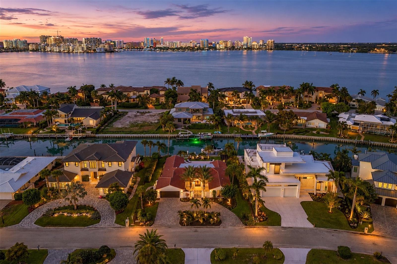 Single Family Residence em SARASOTA, FL - Daniel Dourado