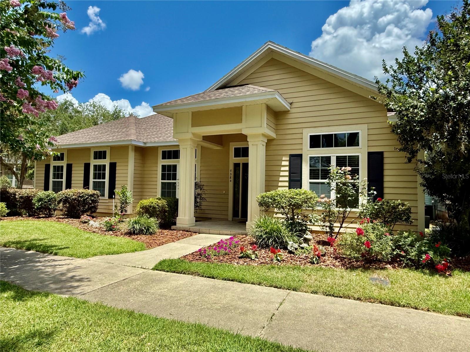 Single Family Residence in GAINESVILLE, FL - Daniel Dourado