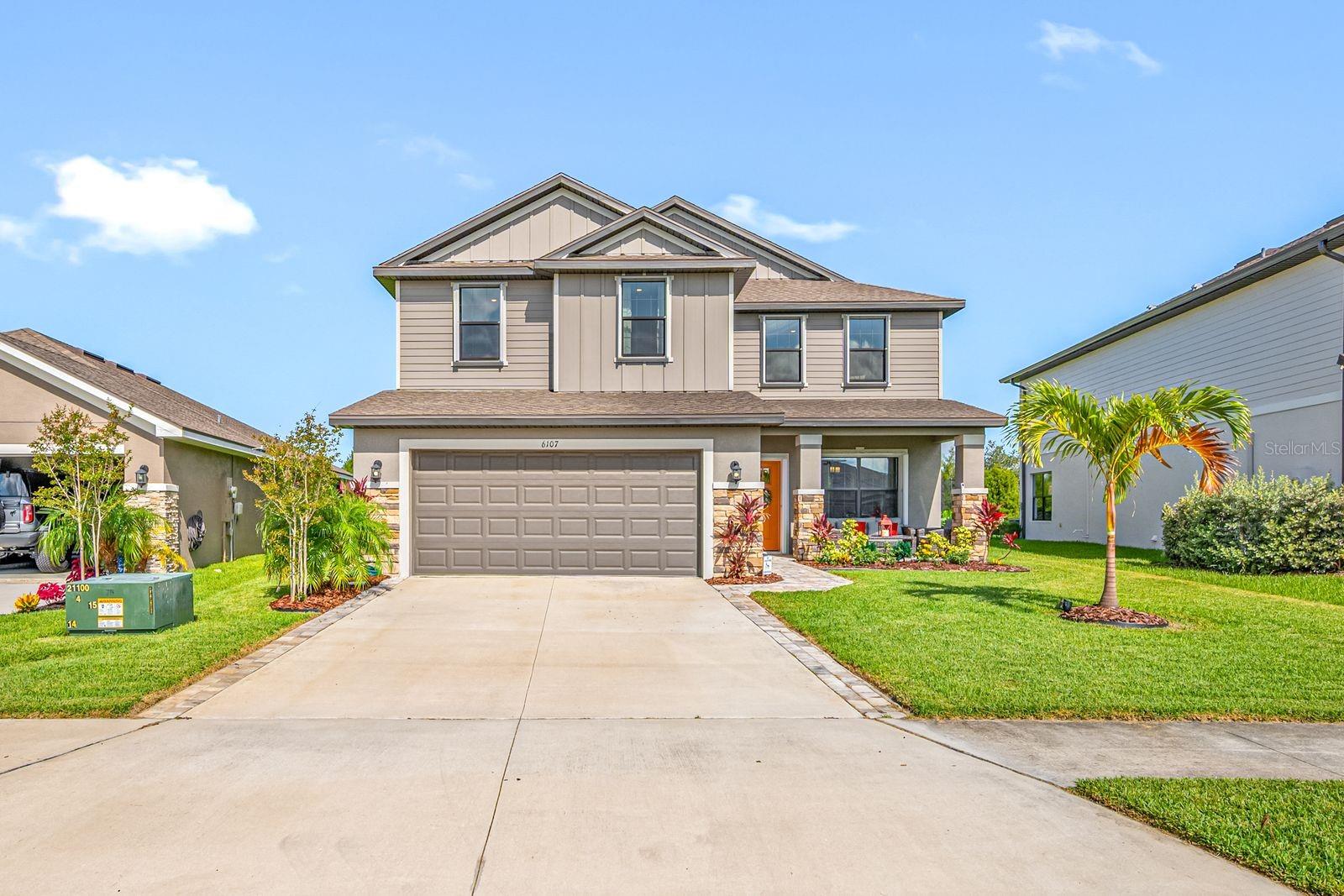 Single Family Residence in PARRISH, FL - Daniel Dourado