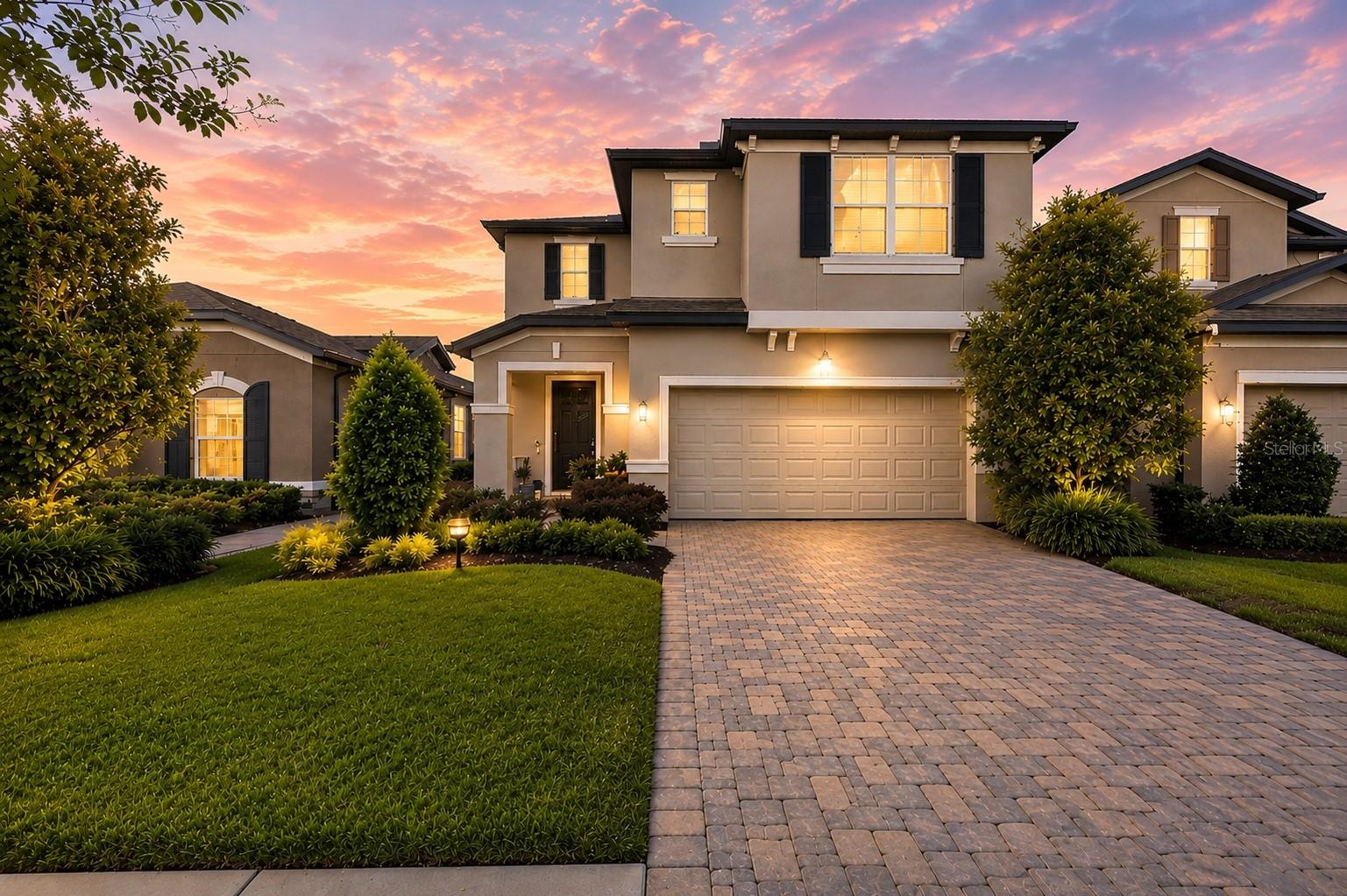 Single Family Residence in LUTZ, FL - Daniel Dourado