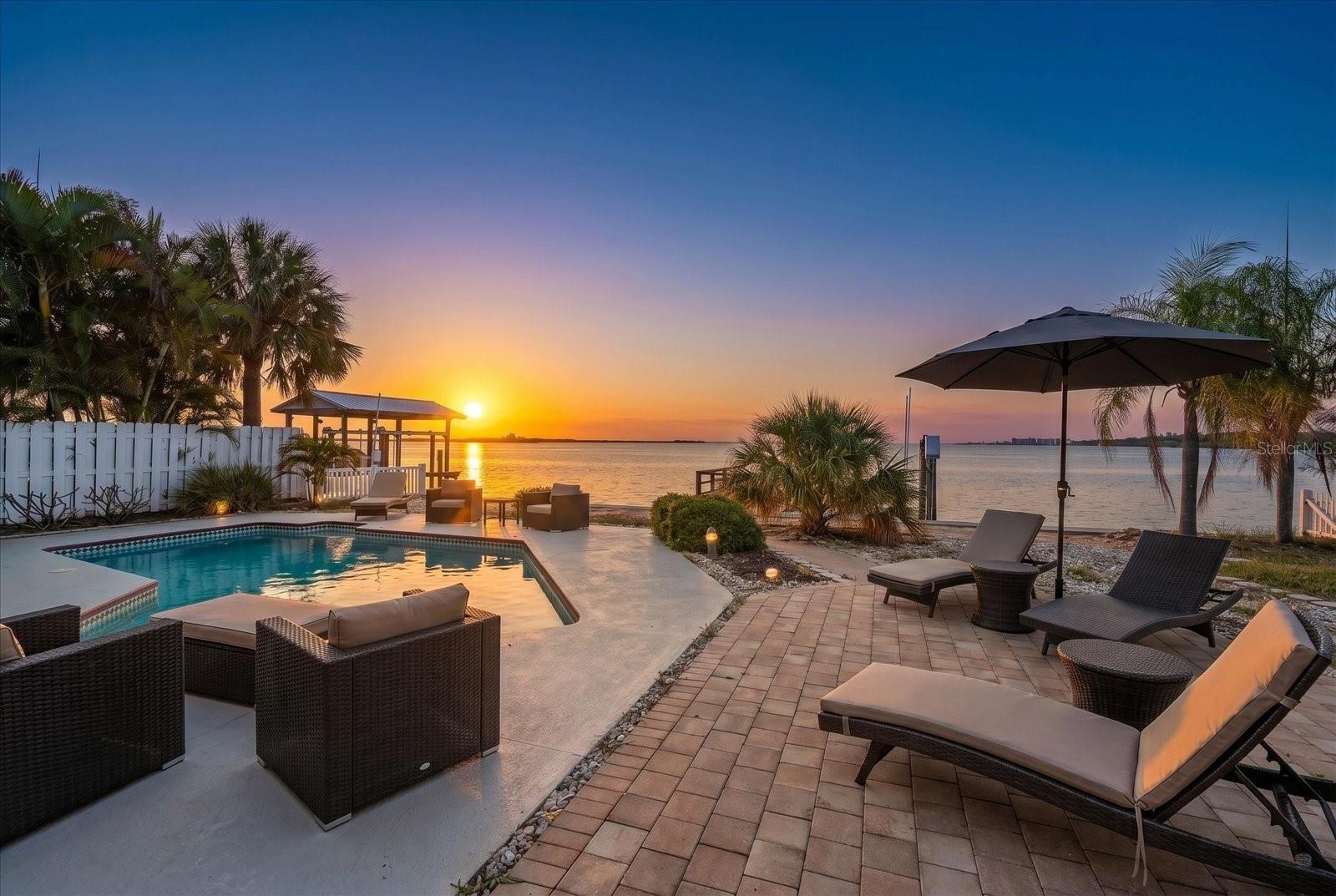 Single Family Residence em CLEARWATER, FL - Daniel Dourado