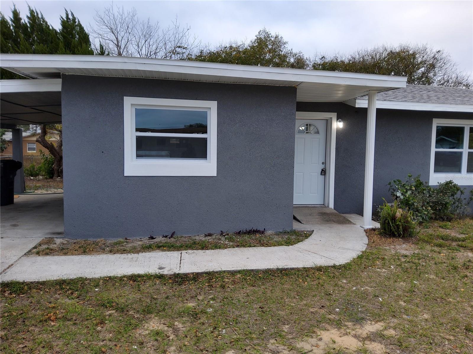 Single Family Residence in LAKE WALES, FL - Daniel Dourado