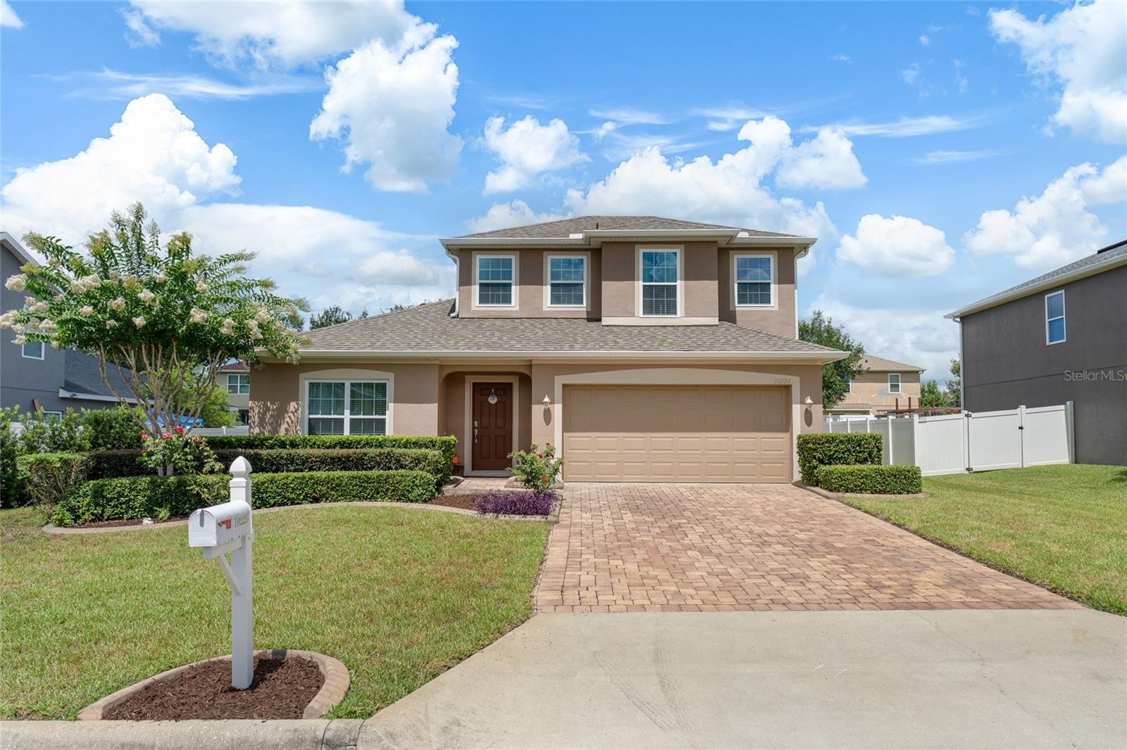 Single Family Residence in CLERMONT, FL - Daniel Dourado