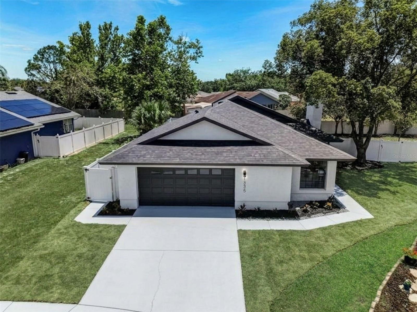 Single Family Residence em WINTER SPRINGS, FL - Daniel Dourado