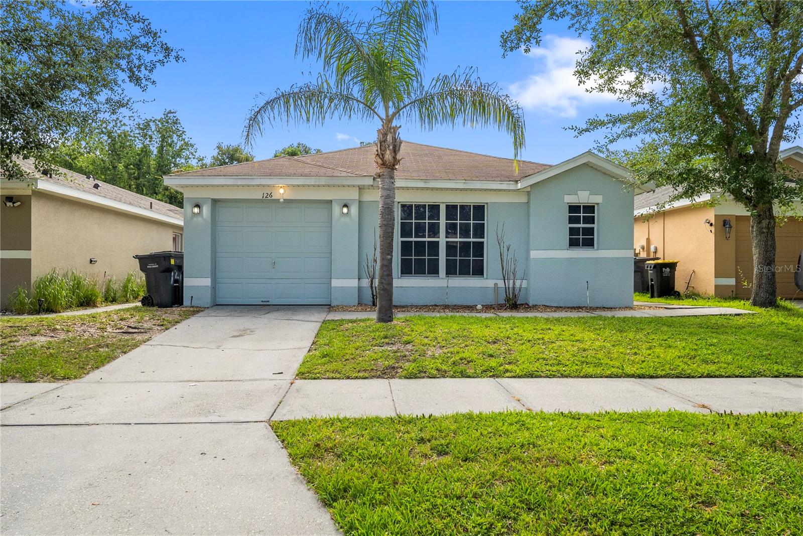Single Family Residence in DAVENPORT, FL - Daniel Dourado