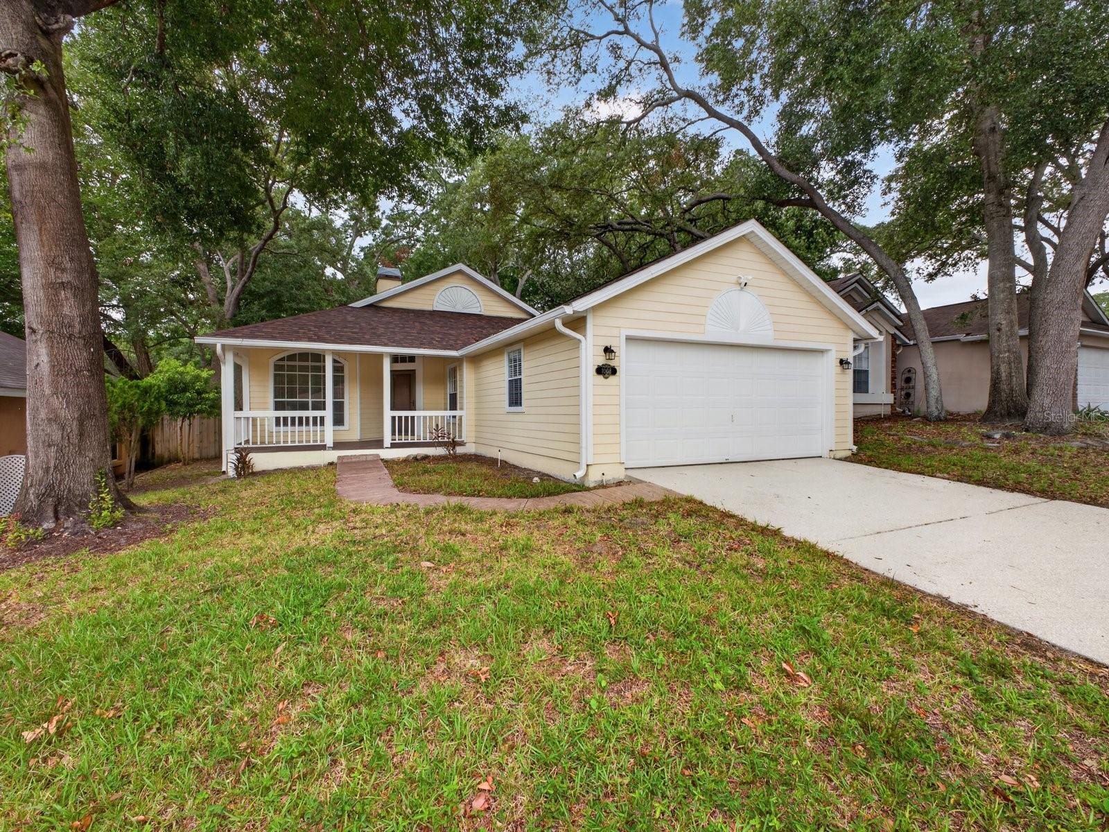 Single Family Residence in APOPKA, FL - Daniel Dourado