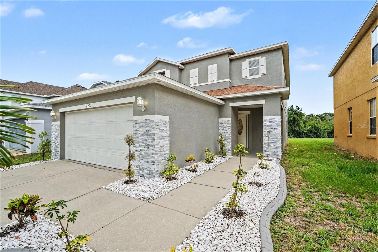 Single Family Residence em GIBSONTON, FL - Daniel Dourado