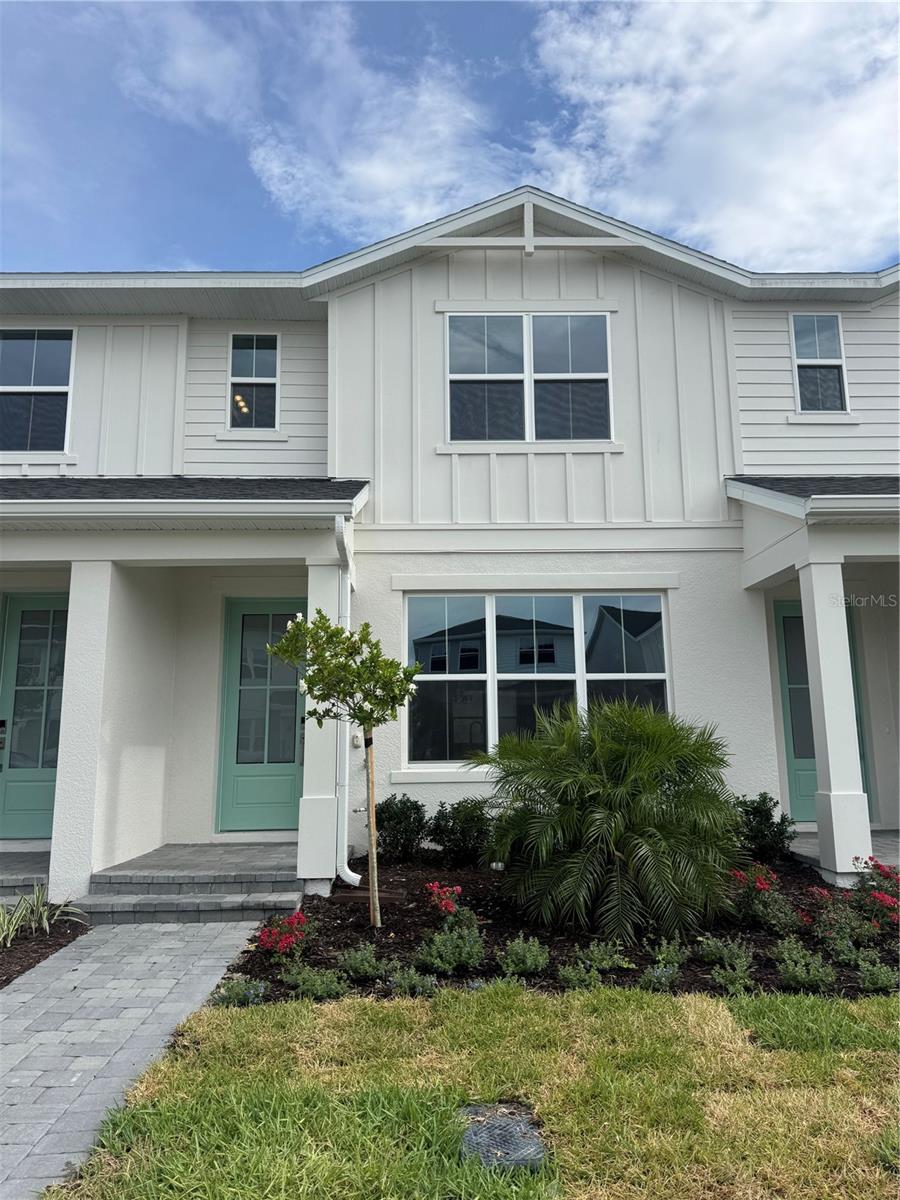 Single Family Residence in APOPKA, FL - Daniel Dourado
