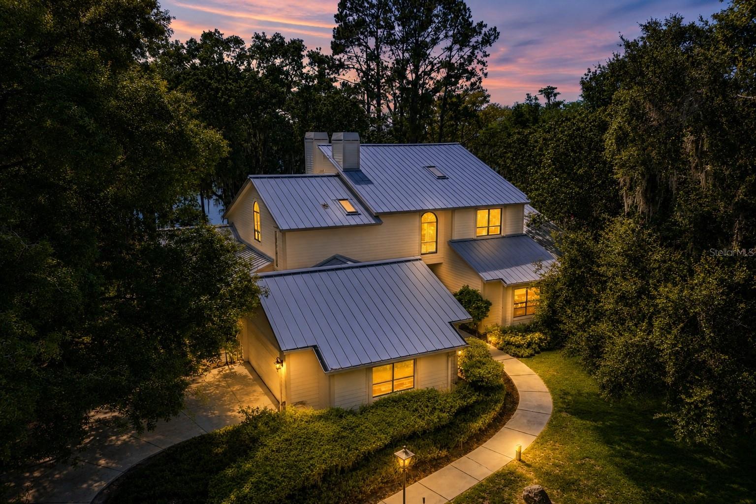 Single Family Residence in ODESSA, FL - Daniel Dourado