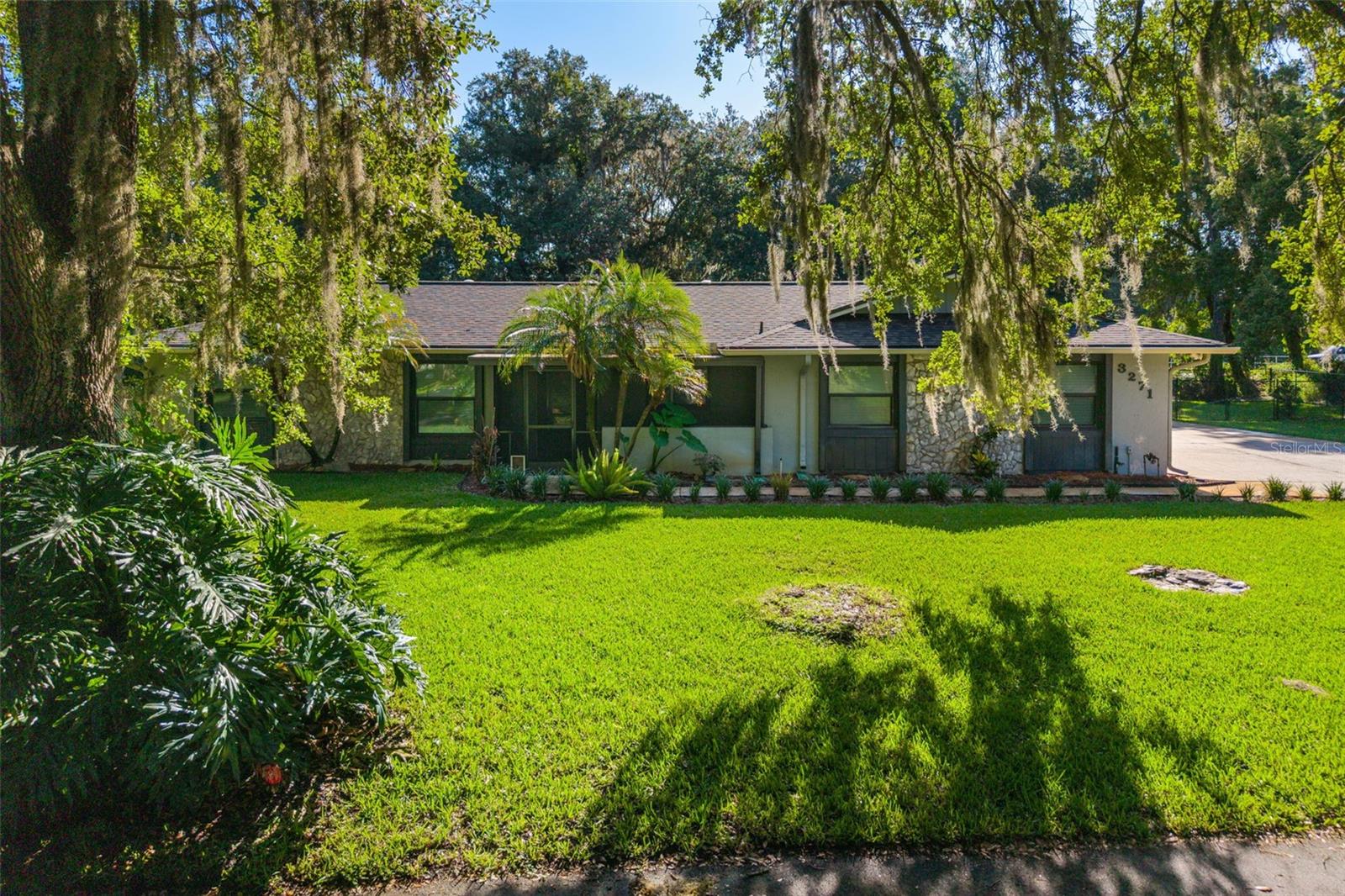 Single Family Residence in ST CLOUD, FL - Daniel Dourado
