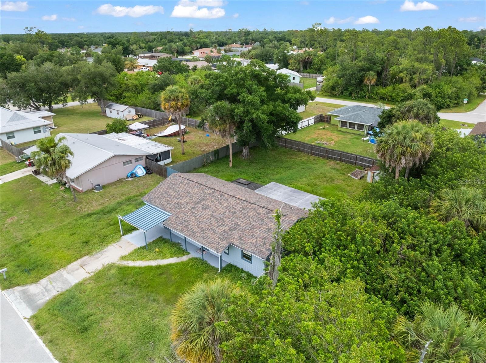 Single Family Residence in PORT CHARLOTTE, FL - Daniel Dourado