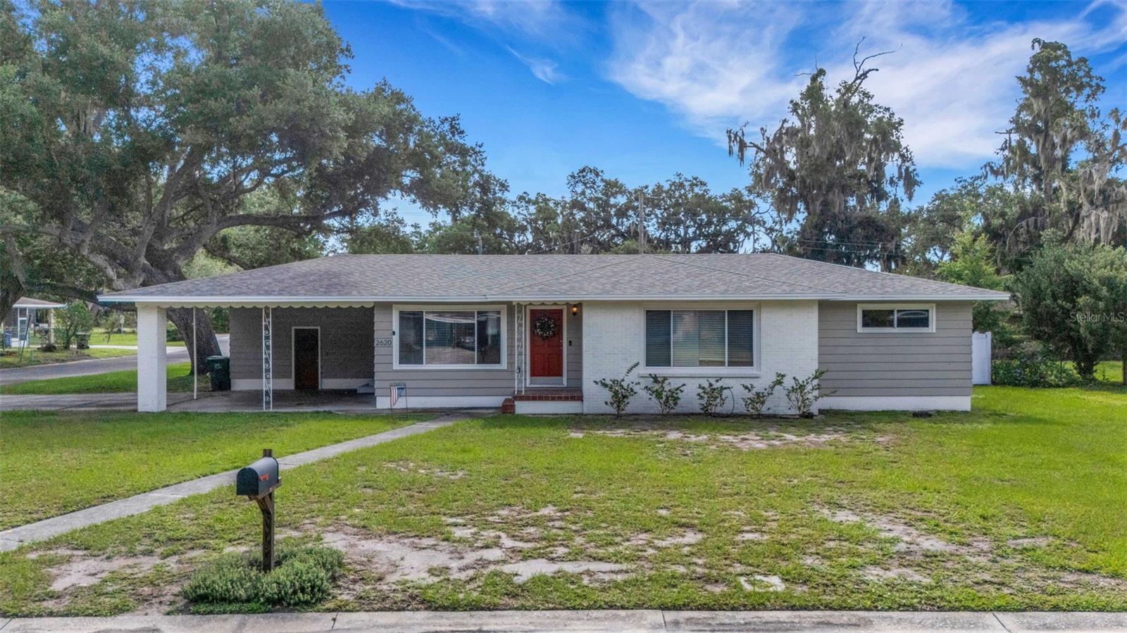 Single Family Residence em LAKELAND, FL - Daniel Dourado