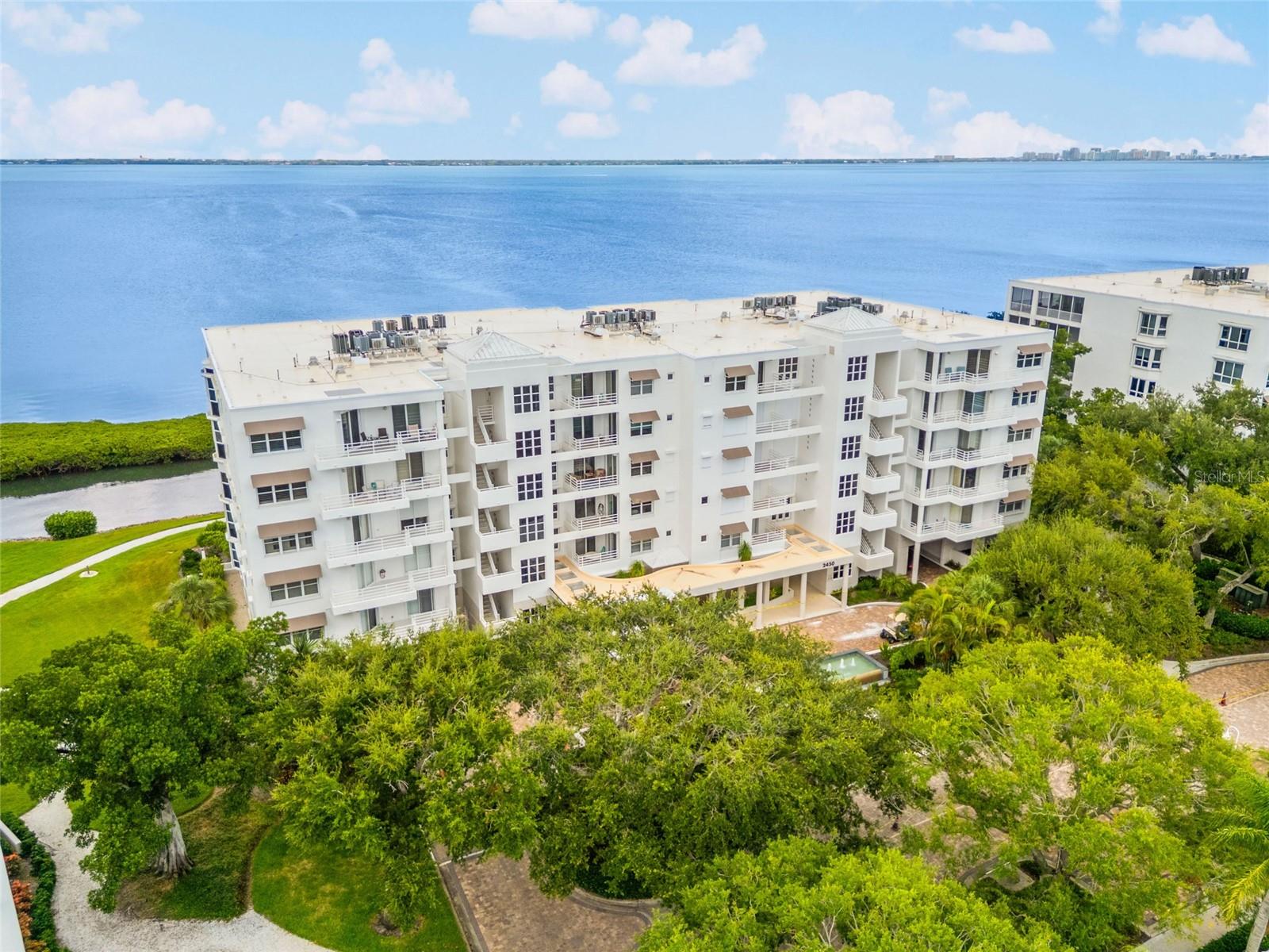 Condominium in LONGBOAT KEY, FL - Daniel Dourado