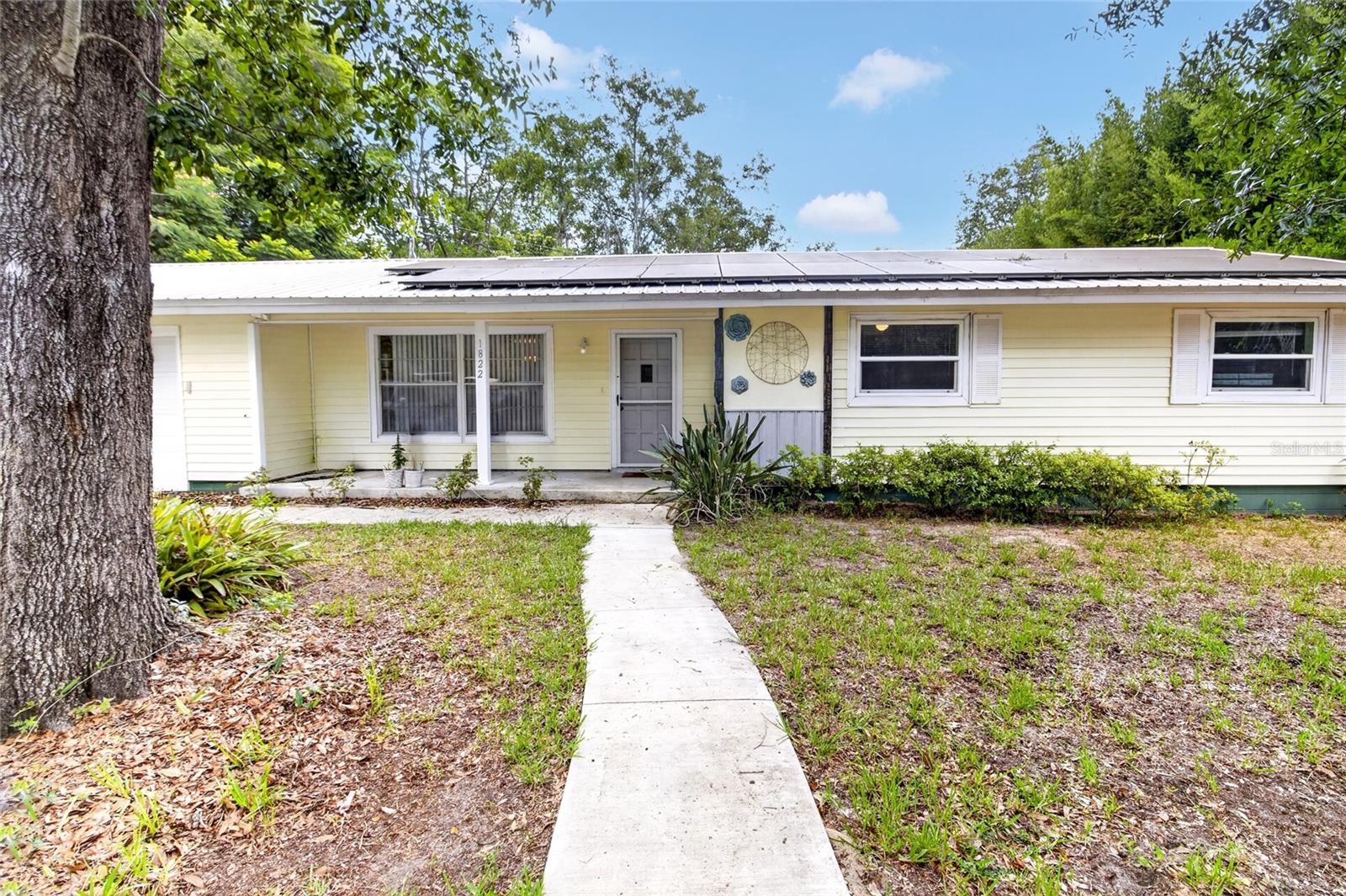 Single Family Residence in GAINESVILLE, FL - Daniel Dourado