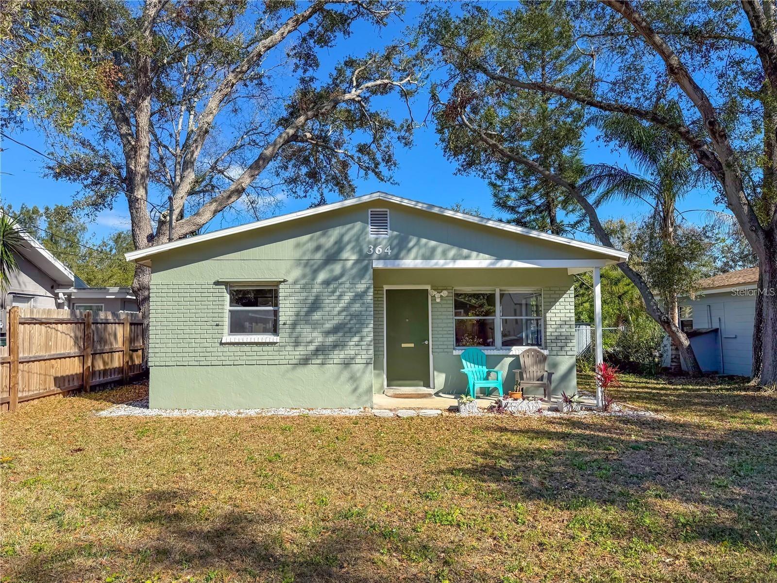 Single Family Residence in LARGO, FL - Daniel Dourado