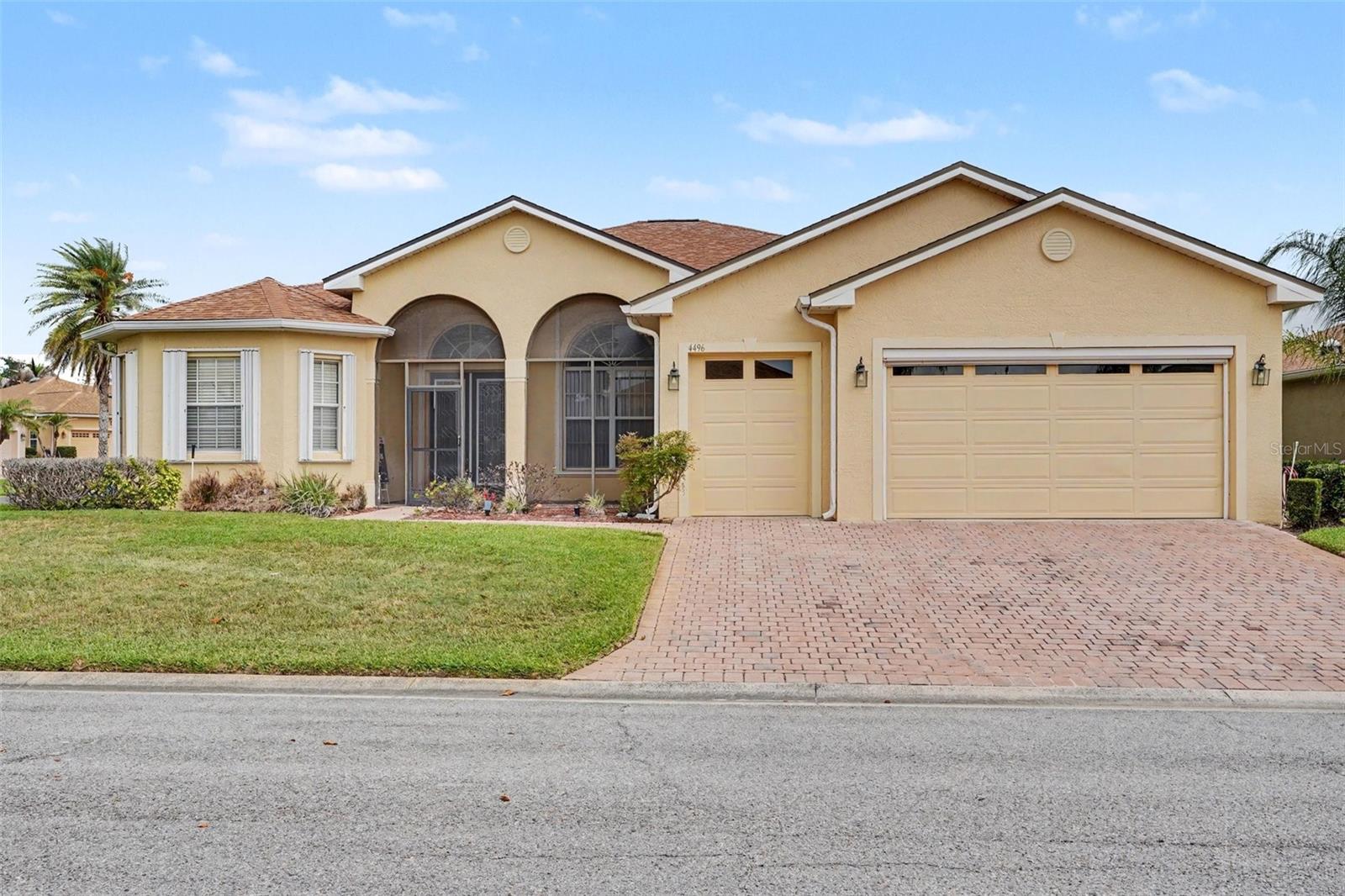 Single Family Residence in LAKE WALES, FL - Daniel Dourado