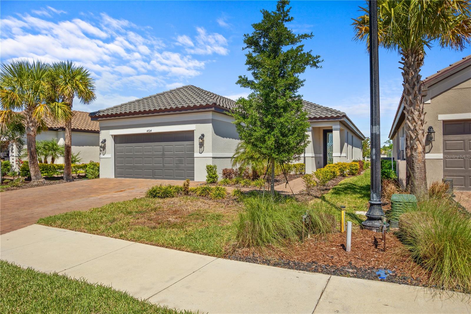 Single Family Residence em PALMETTO, FL - Daniel Dourado