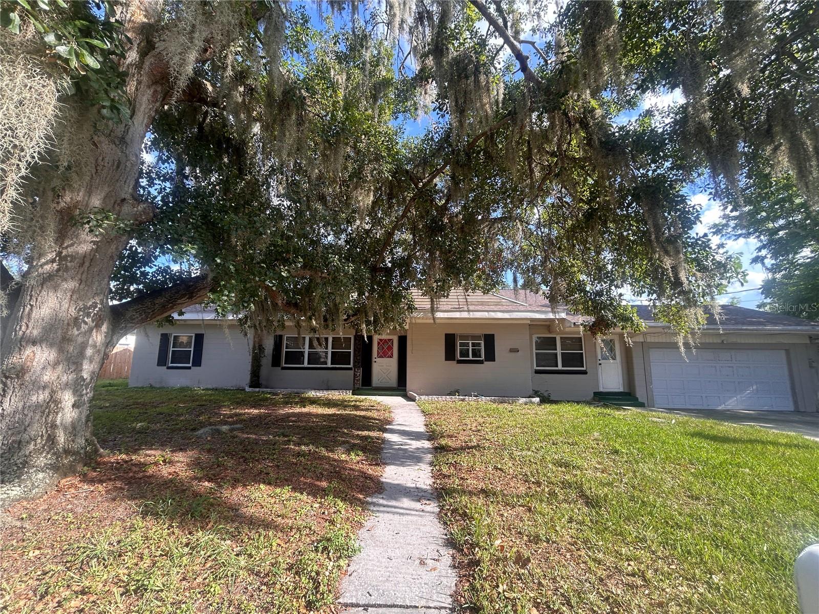 Single Family Residence em LAKELAND, FL - Daniel Dourado