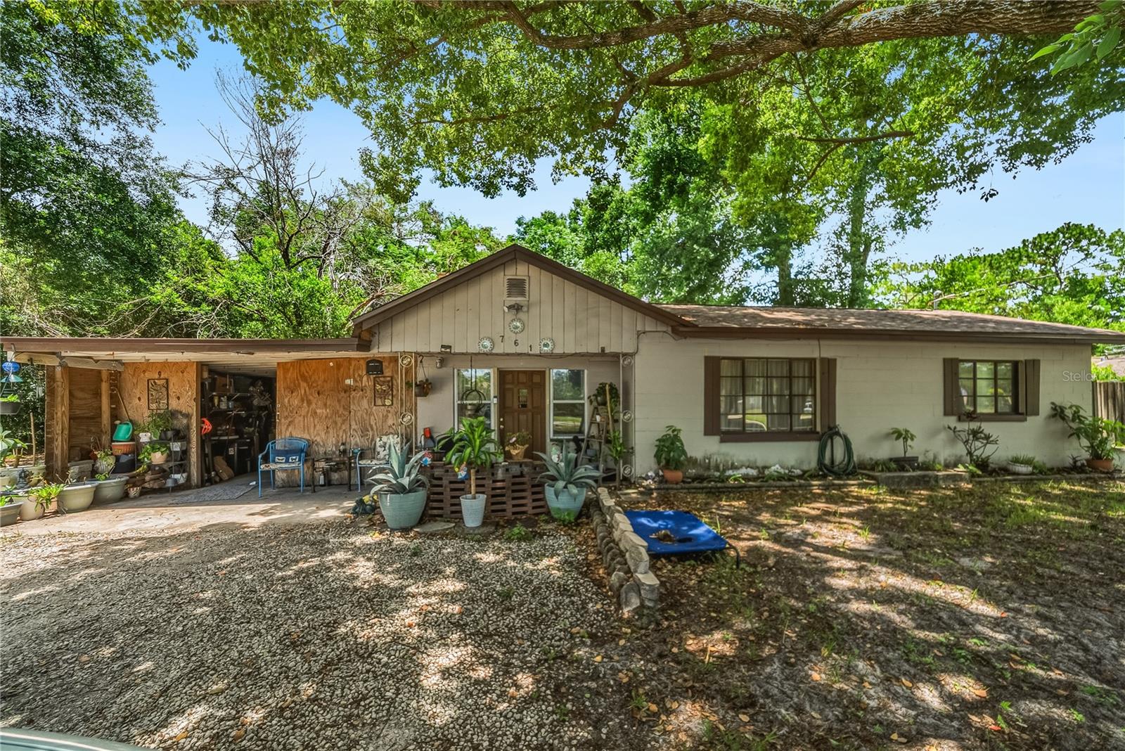 Single Family Residence in CASSELBERRY, FL - Daniel Dourado