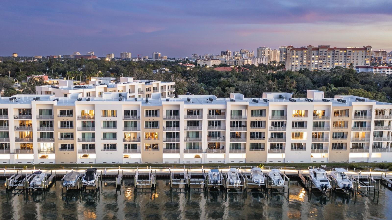 Condominium in SARASOTA, FL - Daniel Dourado