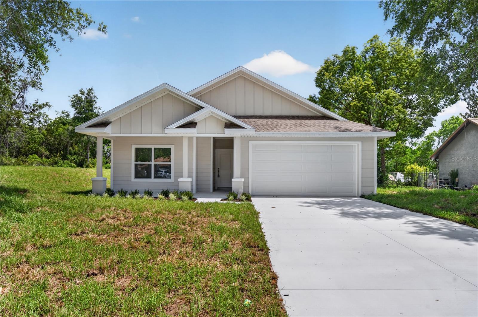Single Family Residence in DELTONA, FL - Daniel Dourado