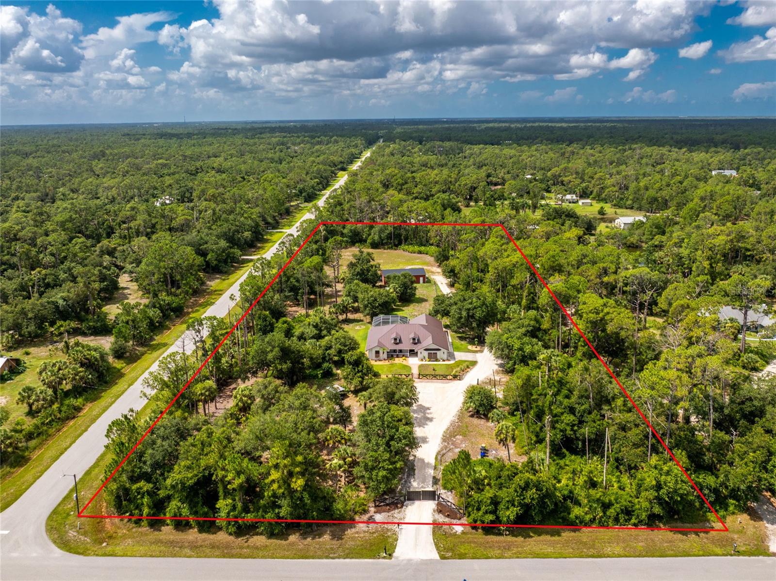 Single Family Residence in NORTH PORT, FL - Daniel Dourado