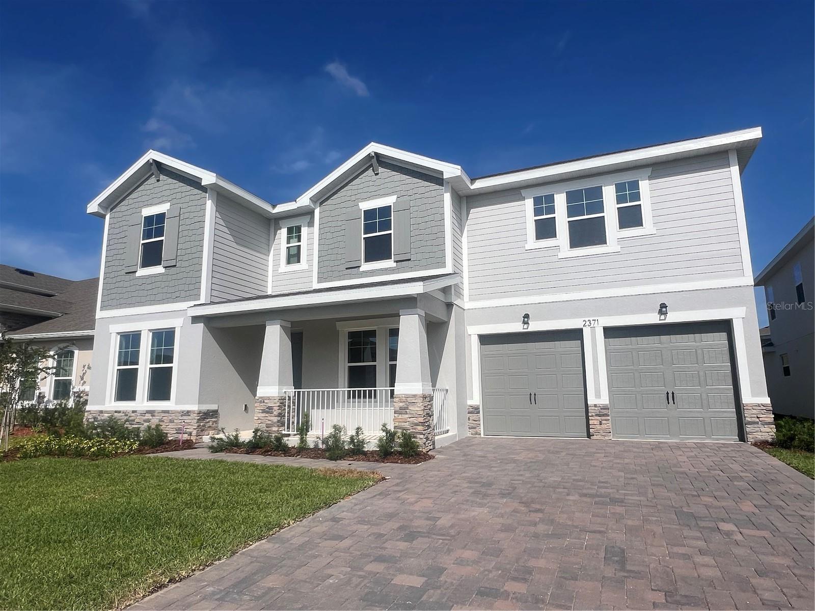 Single Family Residence in MINNEOLA, FL - Daniel Dourado