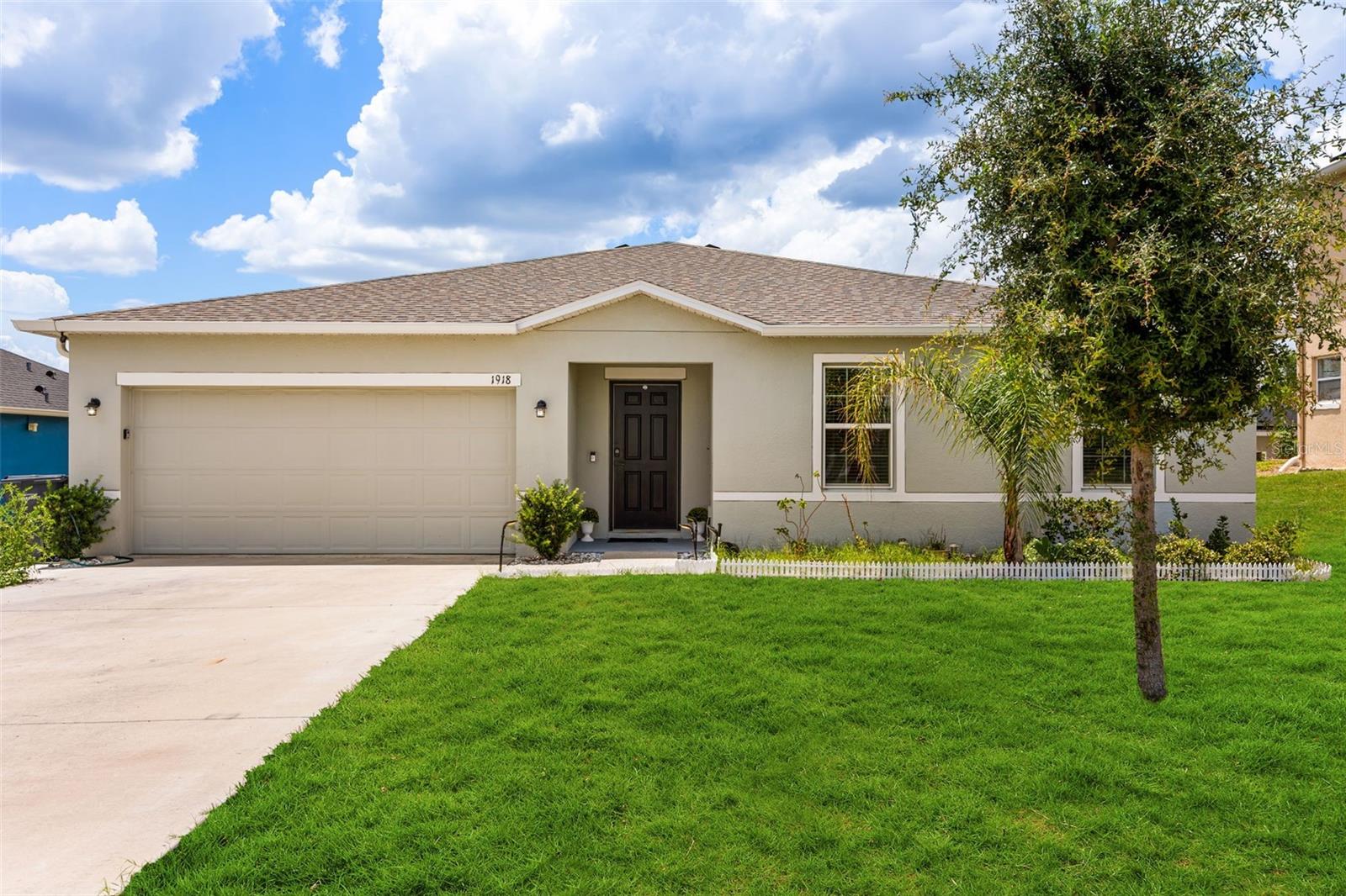 Single Family Residence in KISSIMMEE, FL - Daniel Dourado