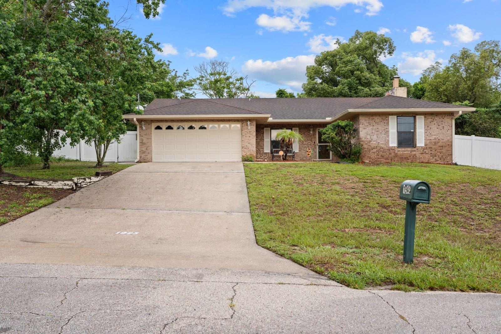 Single Family Residence in DELTONA, FL - Daniel Dourado