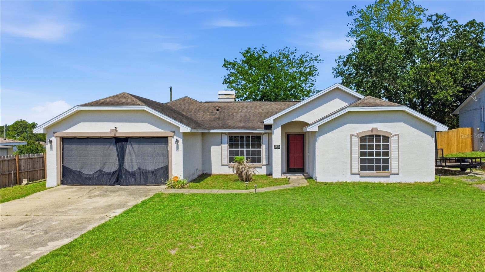 Single Family Residence in DELTONA, FL - Daniel Dourado