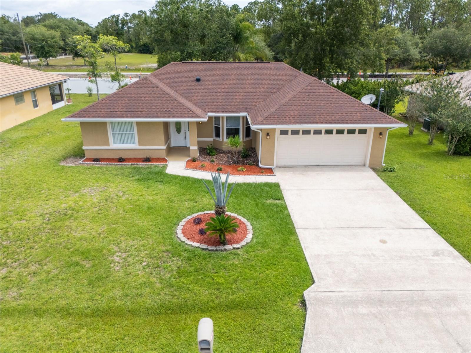 Single Family Residence in PALM COAST, FL - Daniel Dourado