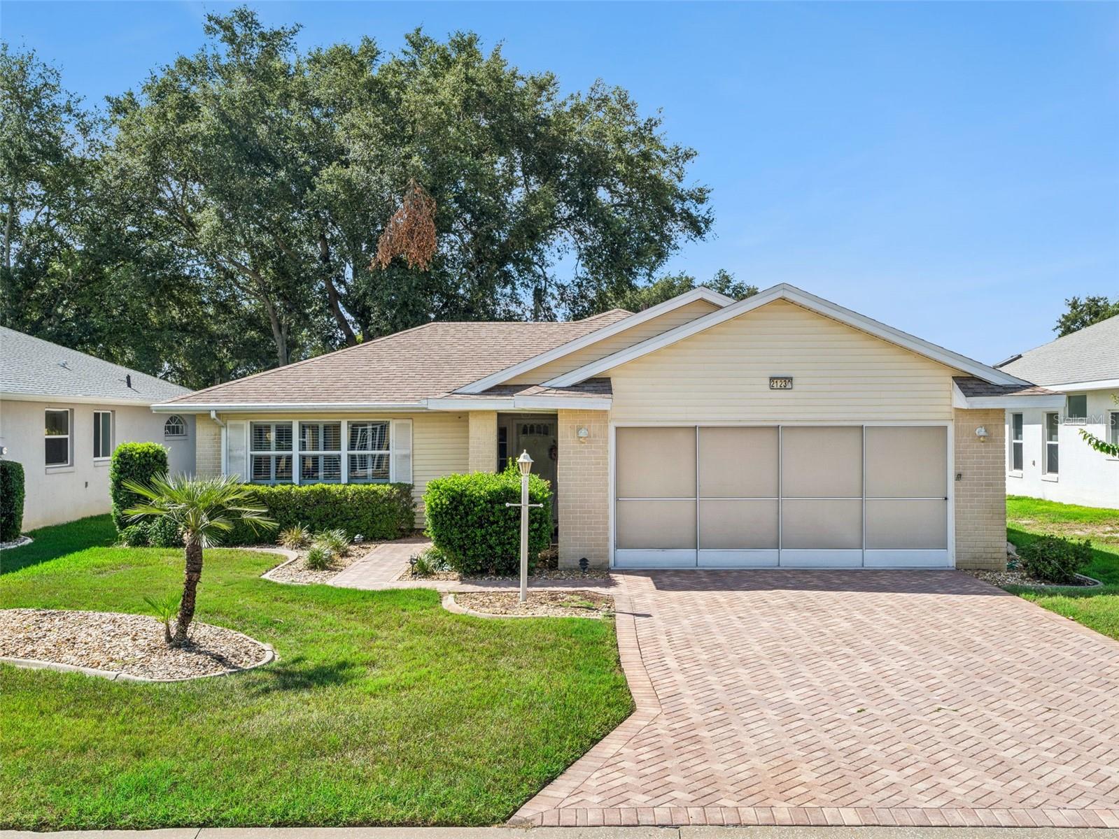 Single Family Residence em LEESBURG, FL - Daniel Dourado