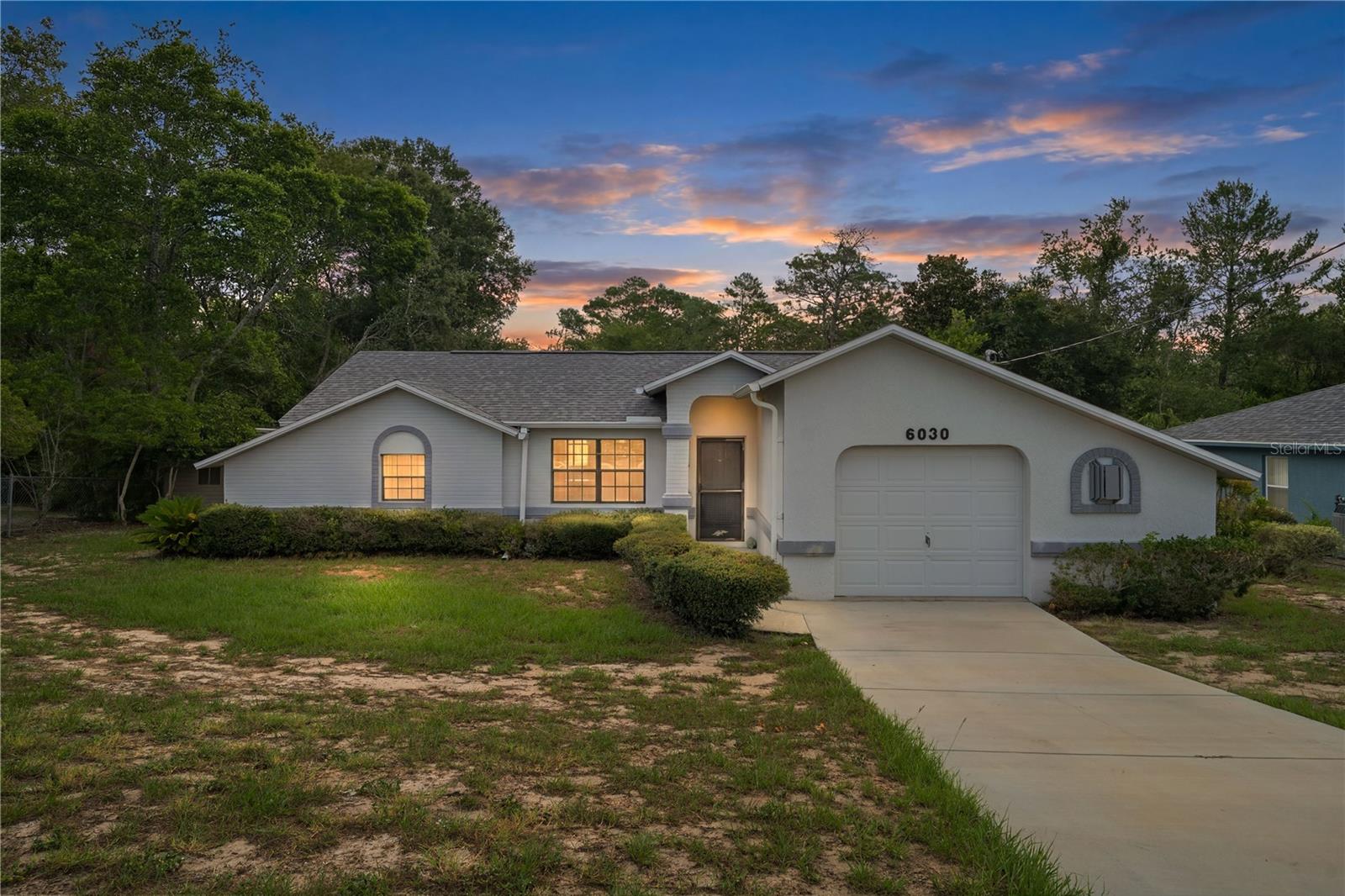 Single Family Residence in SPRING HILL, FL - Daniel Dourado