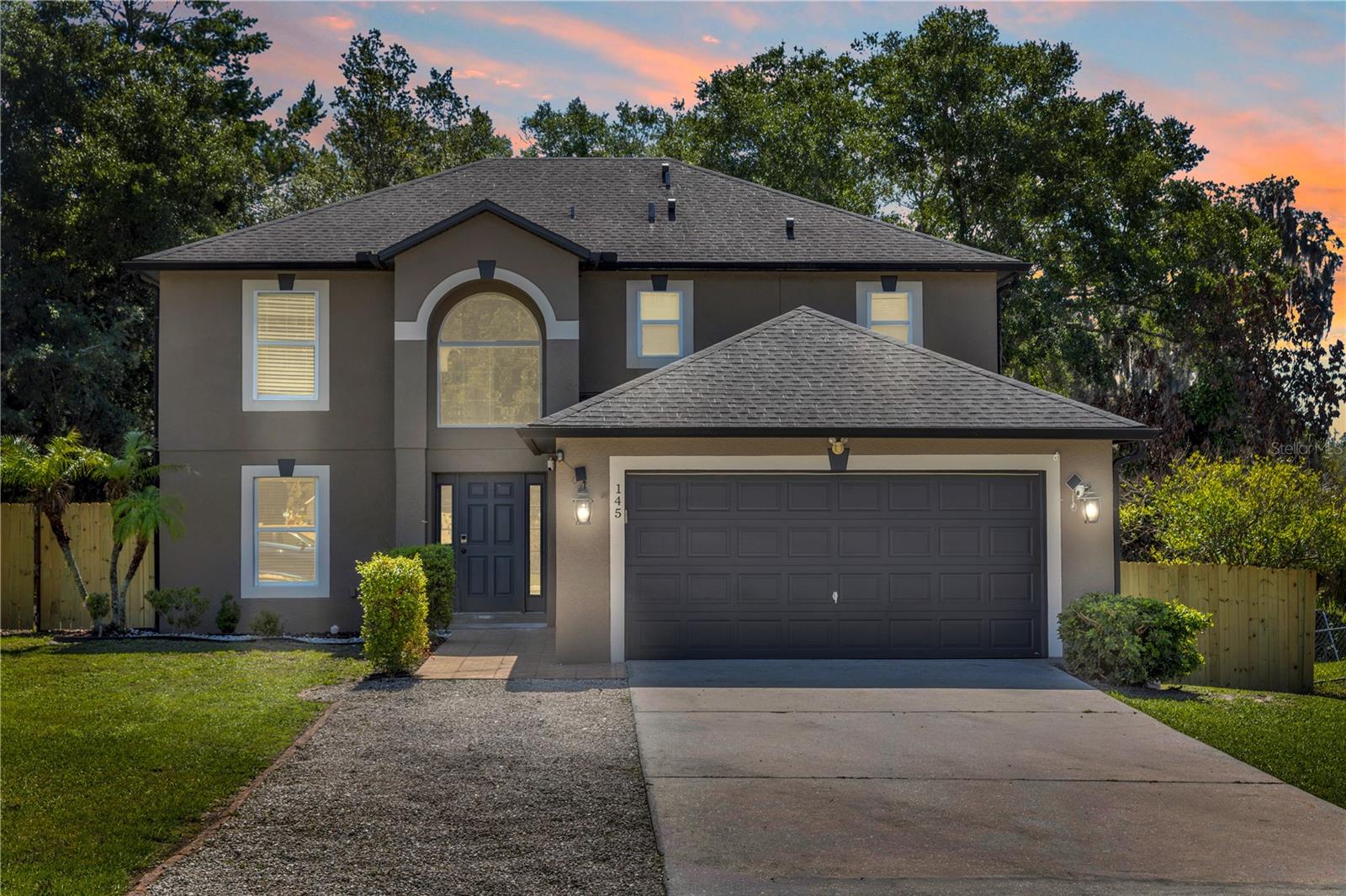 Single Family Residence in DELTONA, FL - Daniel Dourado