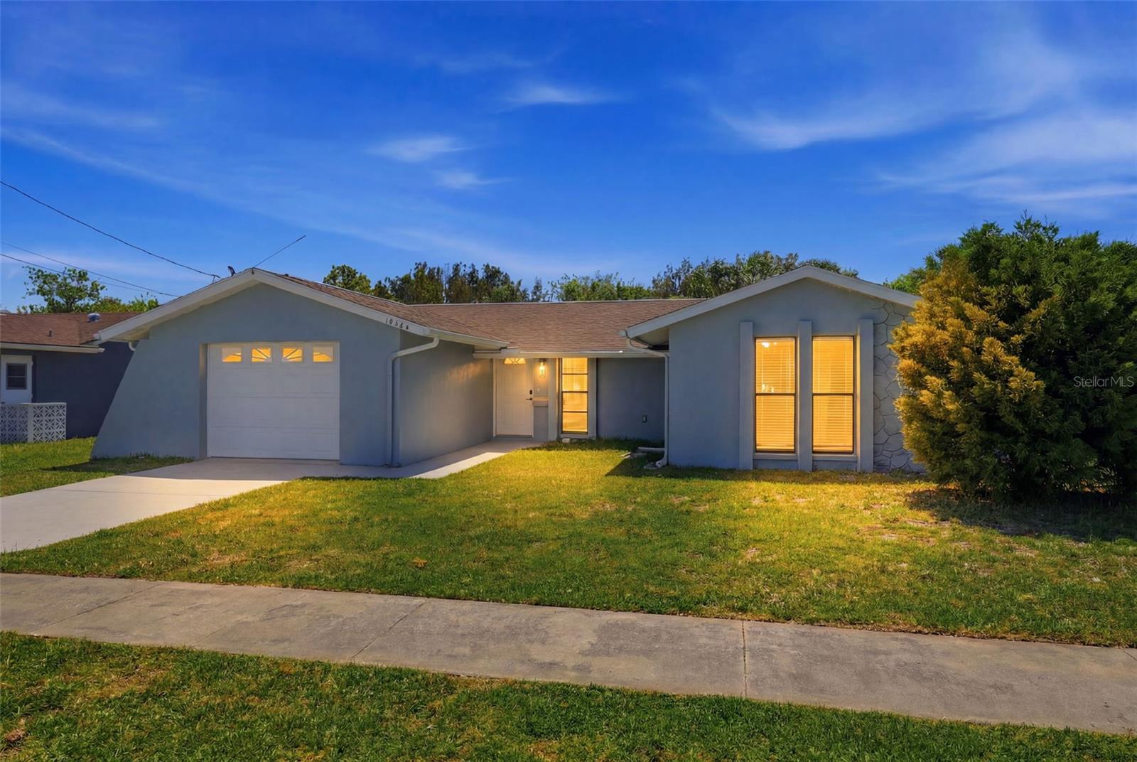 Single Family Residence em HUDSON, FL - Daniel Dourado